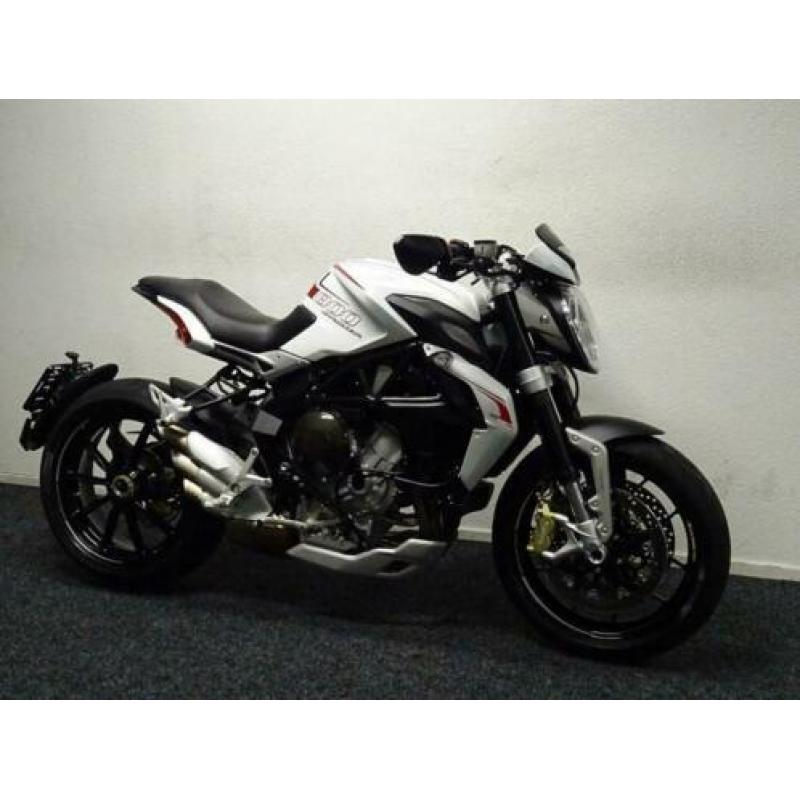 MV Agusta BRUTALE 800 DRAGSTER (bj 2014)