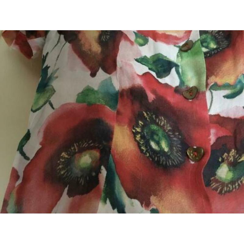 Schattige blouse van turn over met klaprozen mt s