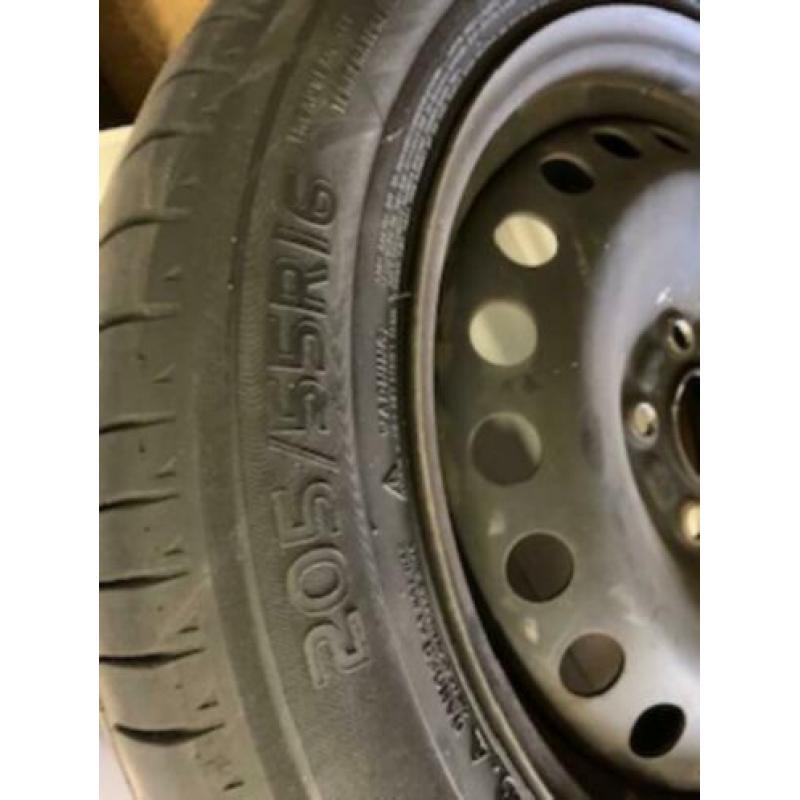 Banden en velgen ford focus steek 108 en oa volvo peugeot