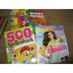 tas met stiften/potloden en kinder doeboekjes