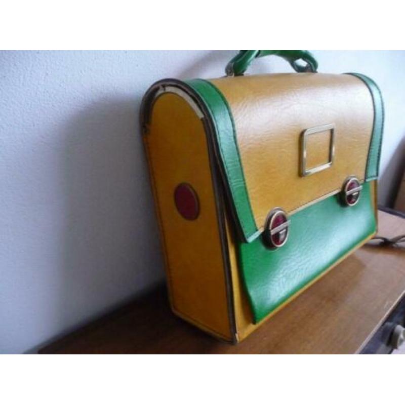 retro tas