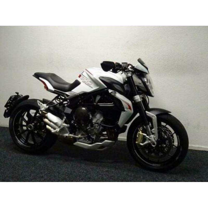 MV Agusta BRUTALE 800 DRAGSTER (bj 2014)