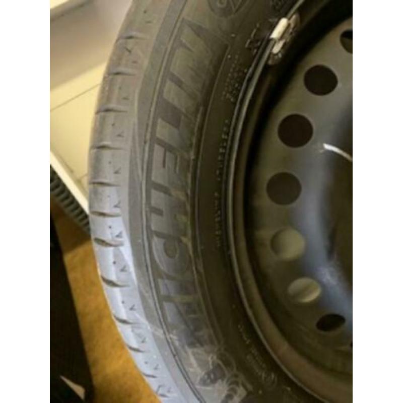Banden en velgen ford focus steek 108 en oa volvo peugeot