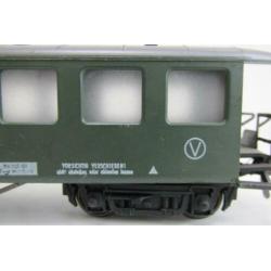 fleischmann 5137 personeel wagon voor bij de kraanset