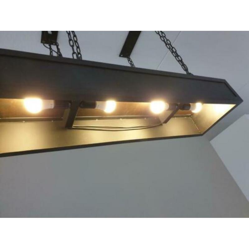 Stoere stalen hanglamp