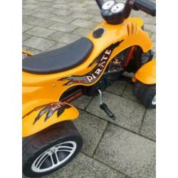 Kinderquad met trappers