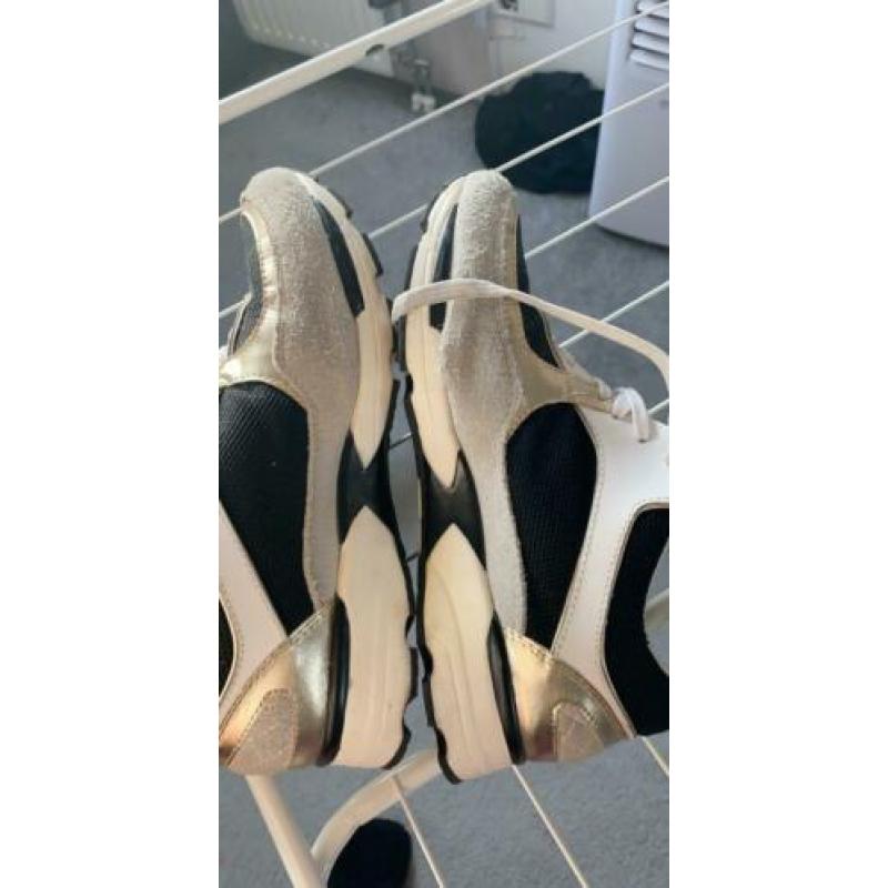 Chanel sneakers 41