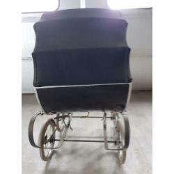 retro kinderwagen wandelwagen uit de jaren 60 . 5,= euro