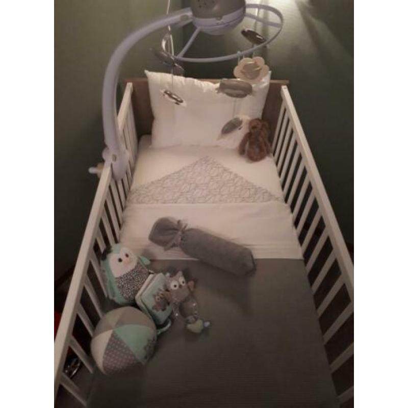 Complete baby kamer ziet er nog goed uit