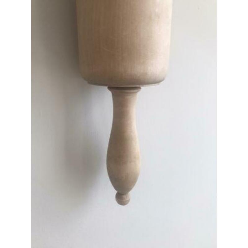 Oude houten deegroller uit oma’s keuken { brocante }