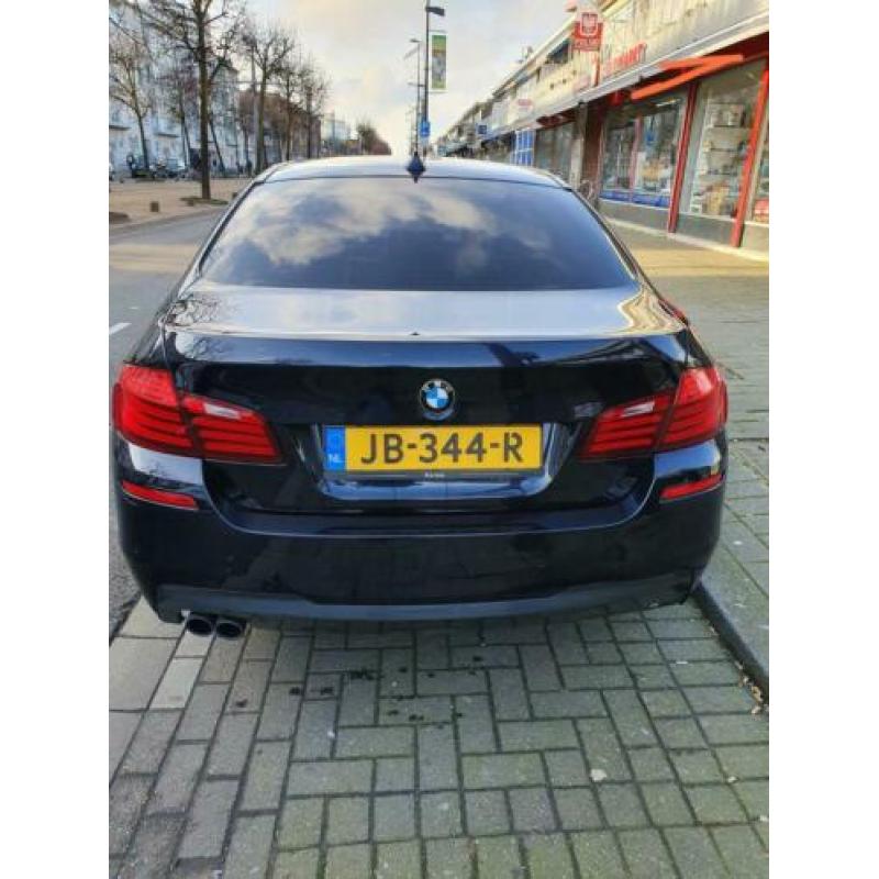 BMW 5-Serie 2.0 520D AUT 2015 Zwart