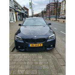 BMW 5-Serie 2.0 520D AUT 2015 Zwart