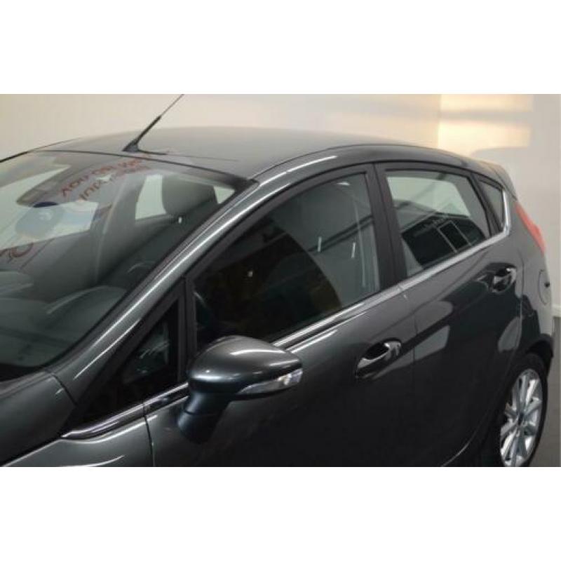 Ford Fiesta 1.0 EcoBoost Titanium , TREKH , NAVI , PDC , CLI