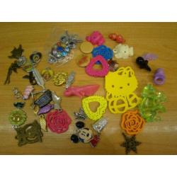 1) 600-delig scrapbook / kaart versierings pakket