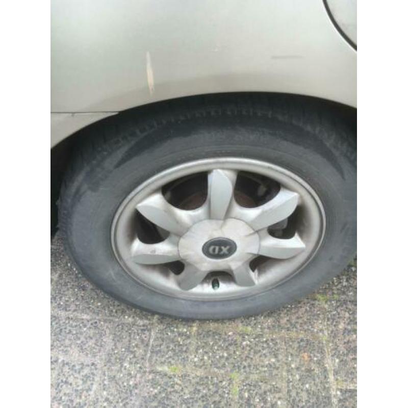 Hyundai Elantra 2.0 GLS Airco! €1600