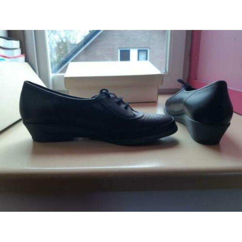 Leren damesschoenen maat 6