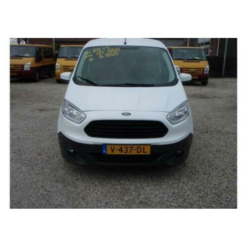 Ford Transit Courier zeer mooi enveel opties 121694 km Bj 17