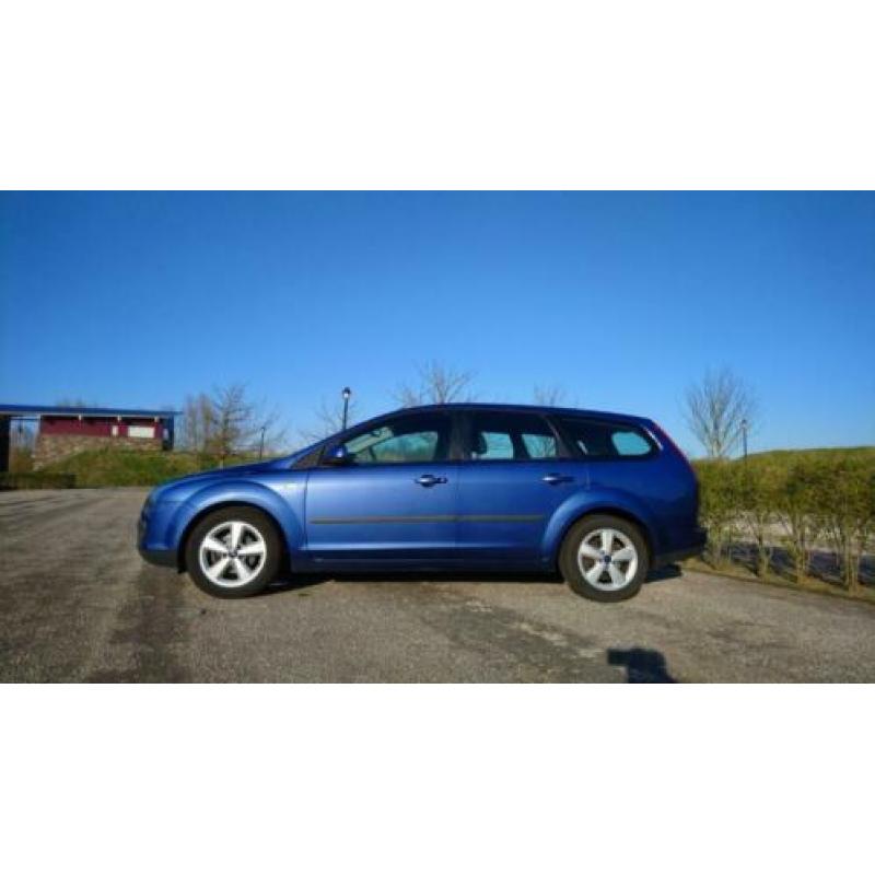 Ford Focus Wagon 1.6-16v nieuwe APK