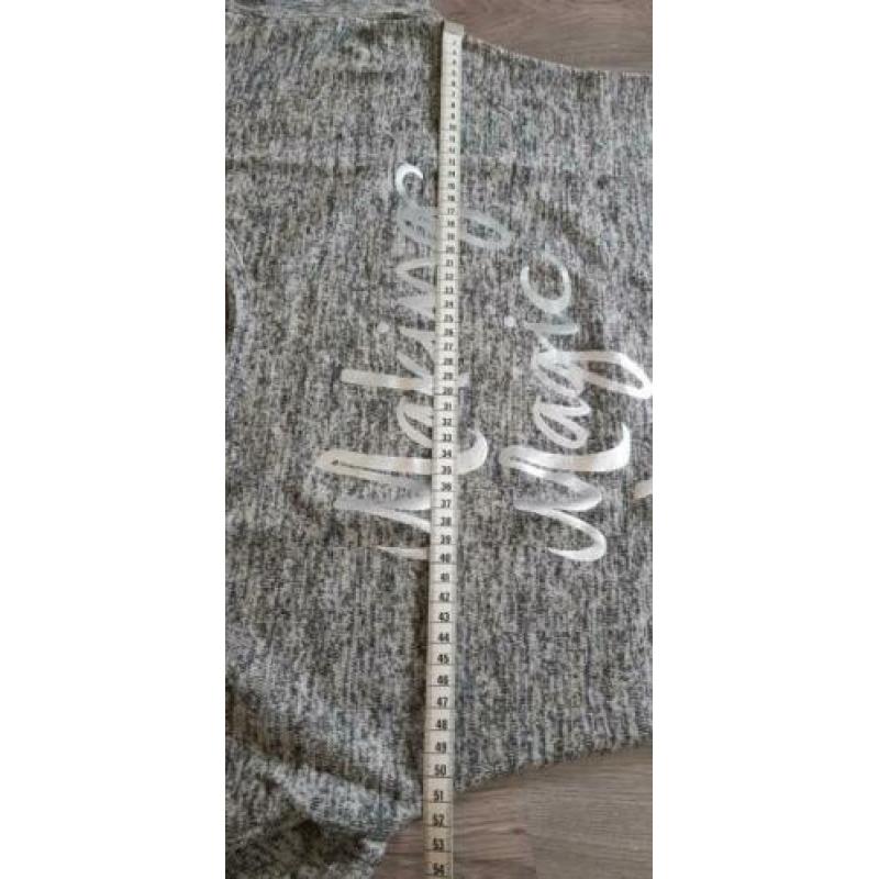 Nieuwe Geisha trui Maat S Kleur grey melange ( beige / grijs