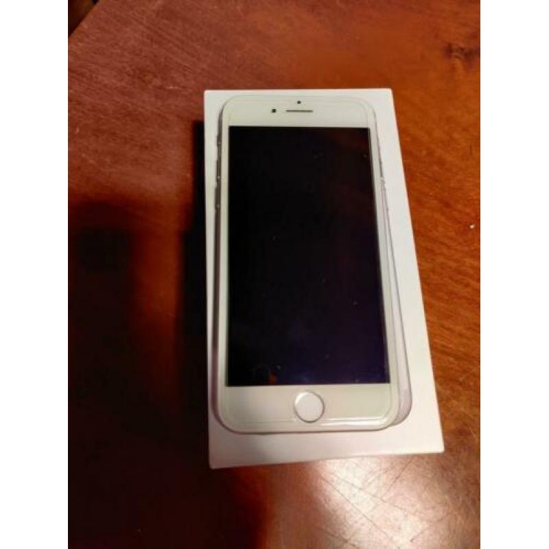 Apple iPhone 7 32GB Zilver - nieuwe accu - nieuwstaat
