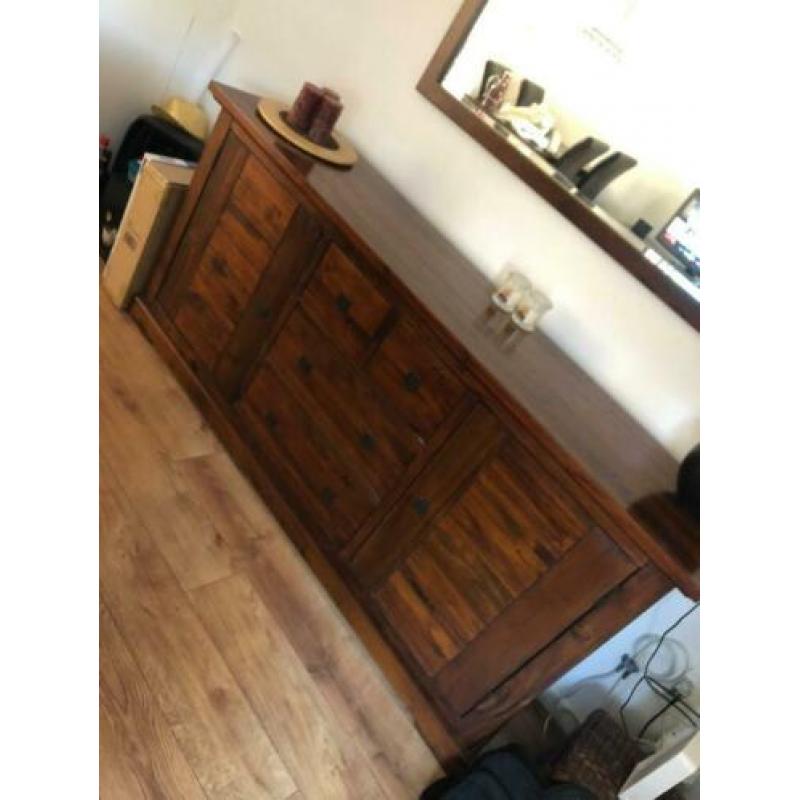 Koloniaal dressoir met spiegel