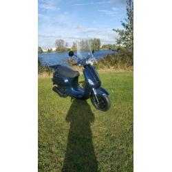 Agm vx50 upgraded 2 jaar oud euro 4 1ste eigenaar