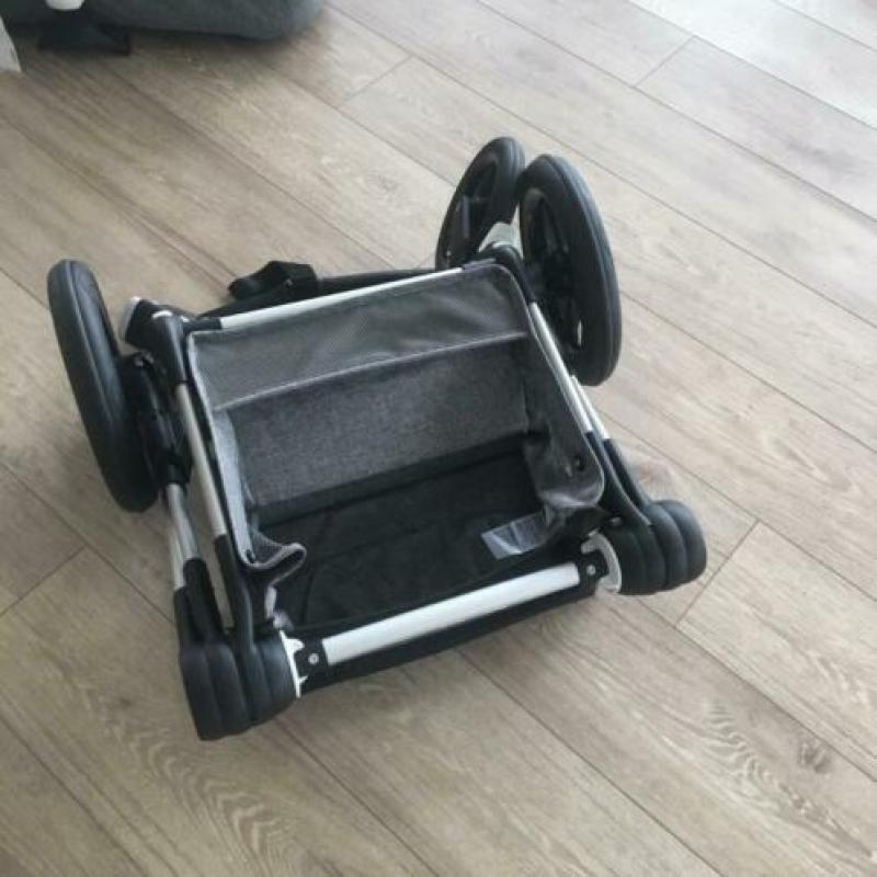 Bugaboo Fox Grijs