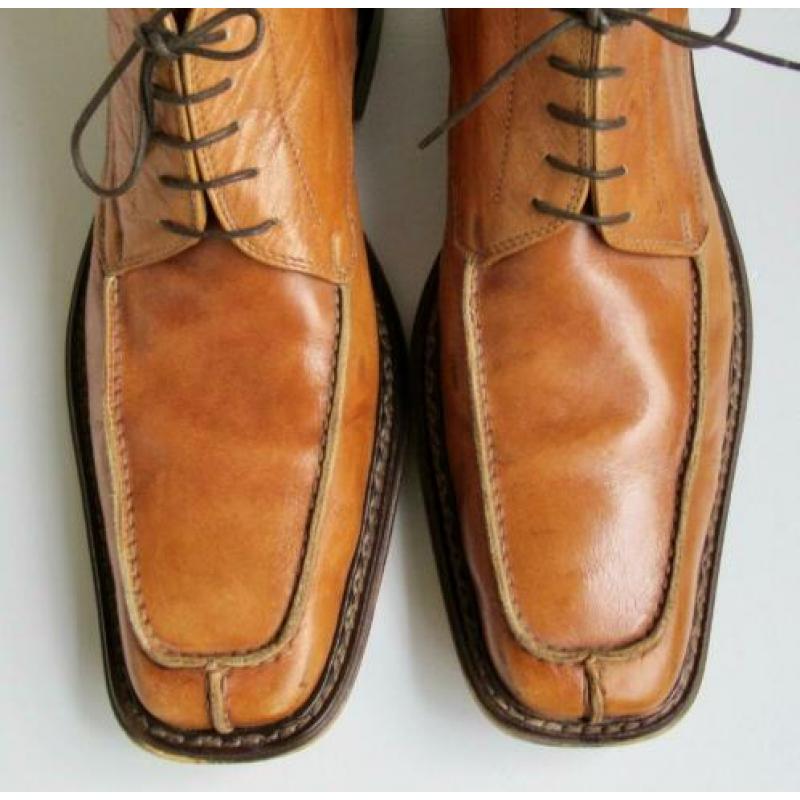 Bruine leren veterboots van Dolcis - mt 46