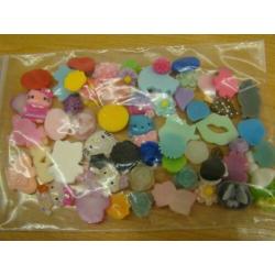 1) 600-delig scrapbook / kaart versierings pakket