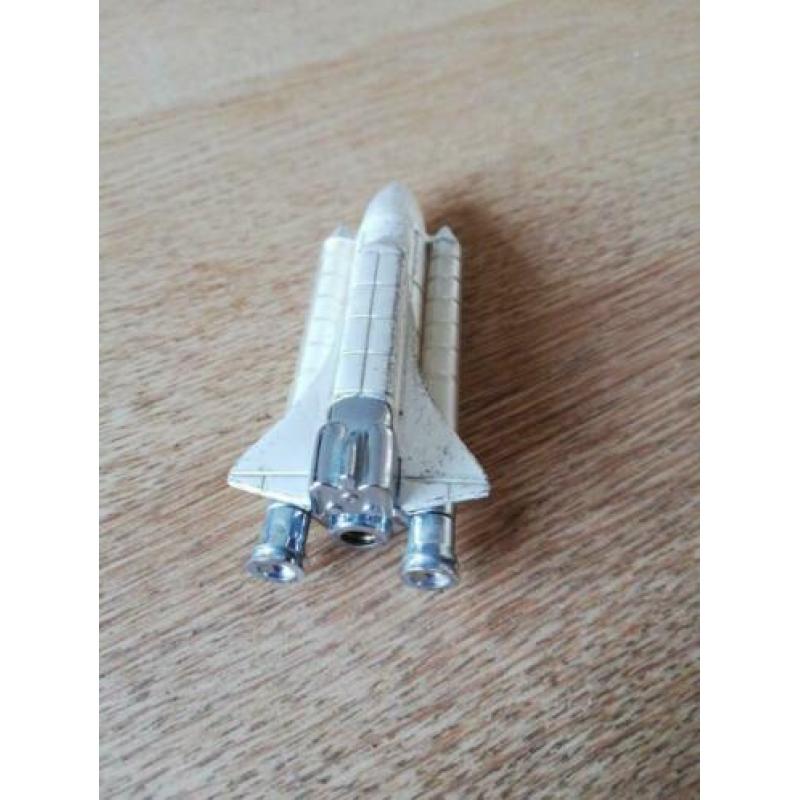 Aansteker space shutter
