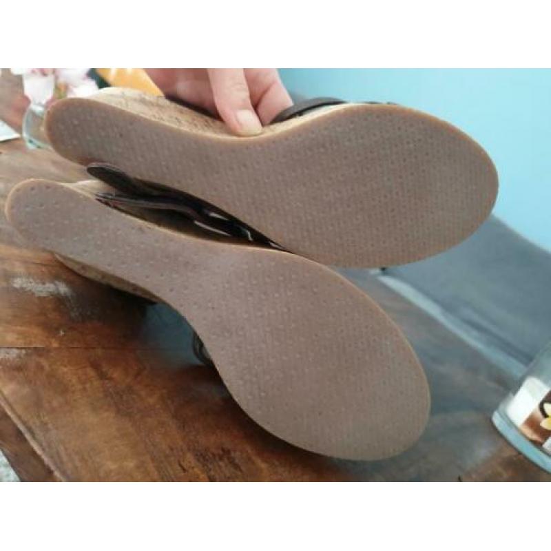 Esprit sandalen sleehak maat 41 bruin
