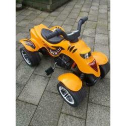 Kinderquad met trappers