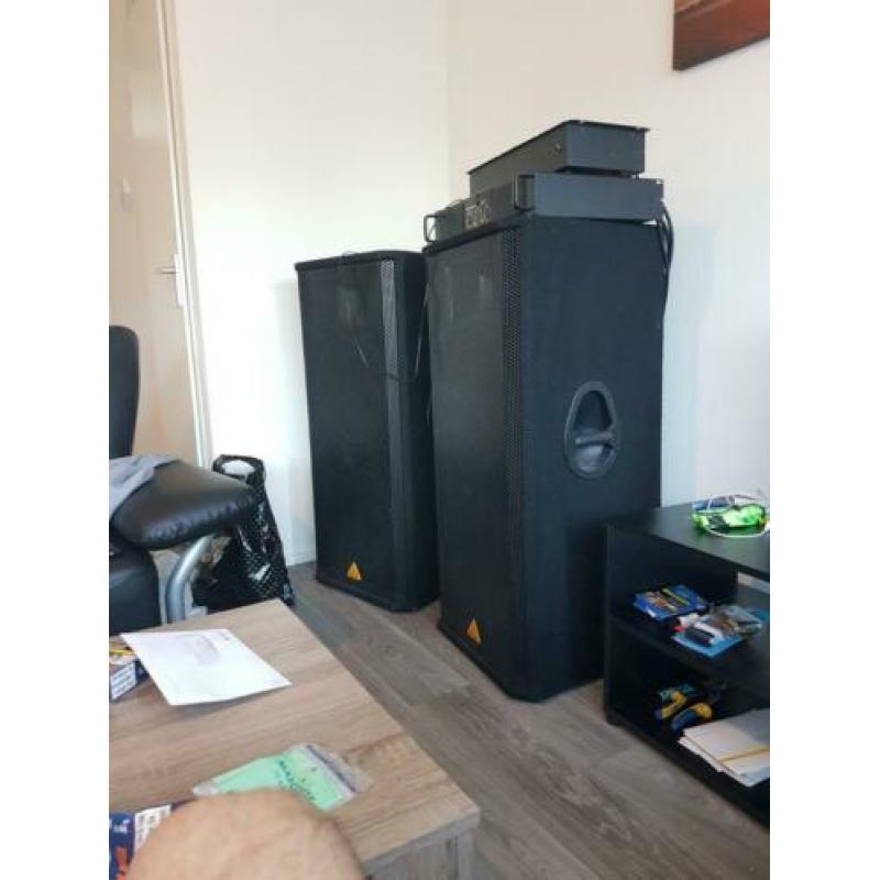 Behringer Eurolive VP2520