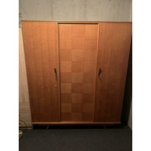 Vintage retro kledingkast 3-deur, jaren ‘60, 3- deurs