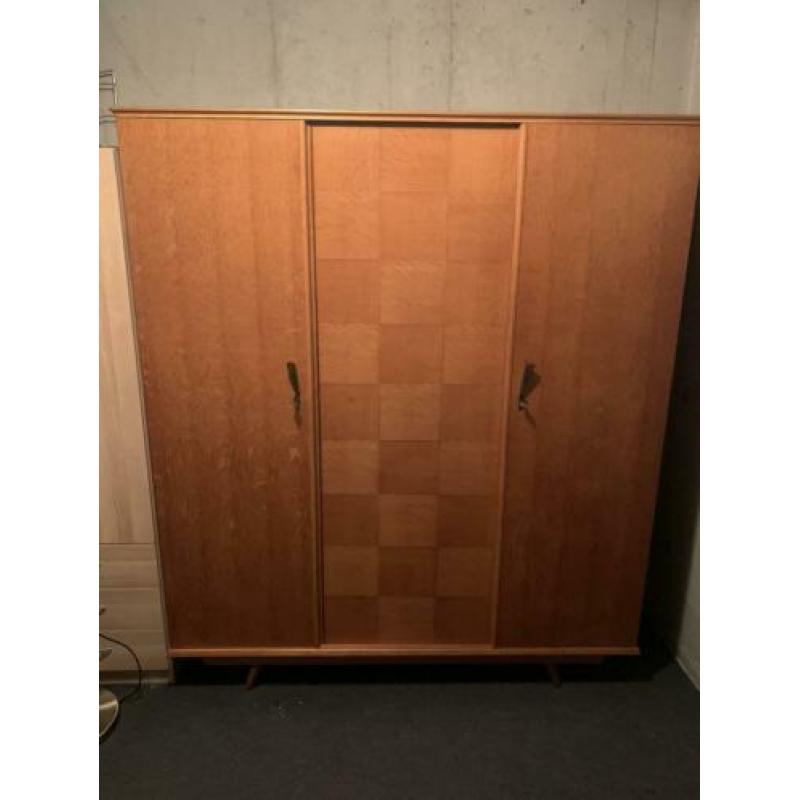 Vintage retro kledingkast 3-deur, jaren ‘60, 3- deurs