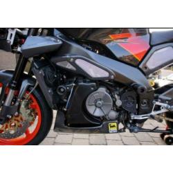 Carbon radiateurbeschermers Aprilia Tuono gen 1.