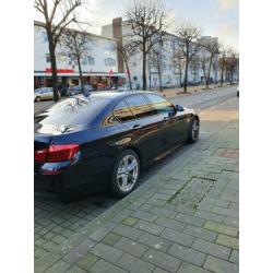 BMW 5-Serie 2.0 520D AUT 2015 Zwart