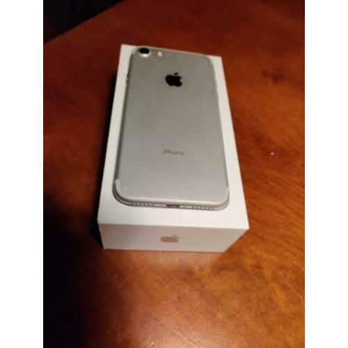 Apple iPhone 7 32GB Zilver - nieuwe accu - nieuwstaat