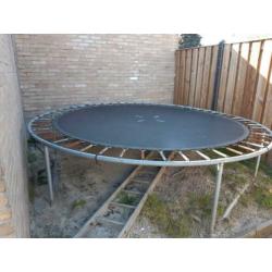 Trampoline
