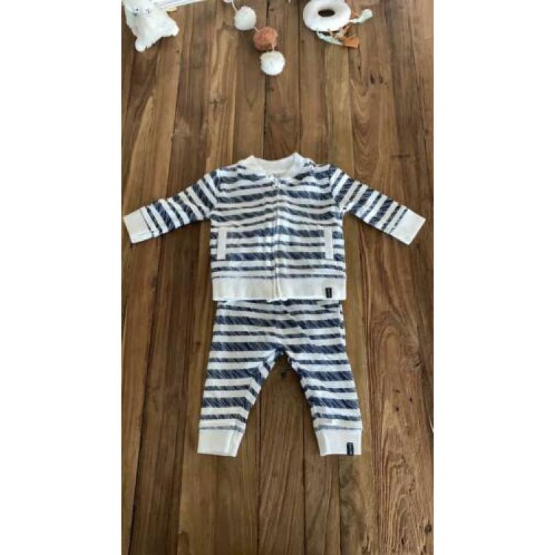 Baby setje maat 56