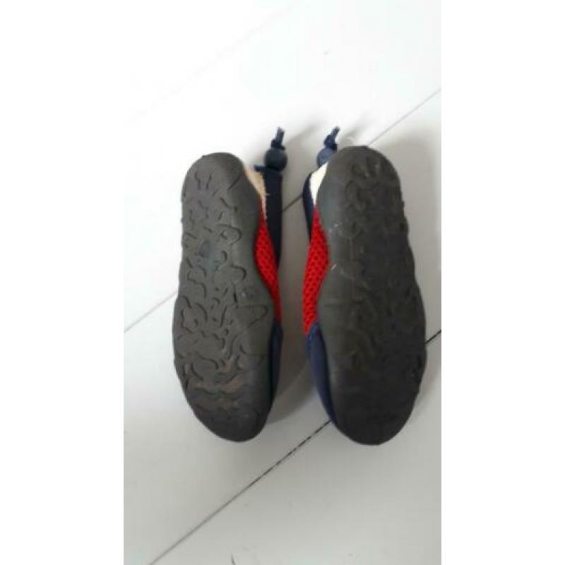 Waterschoentjes maat 23/24. €2,50