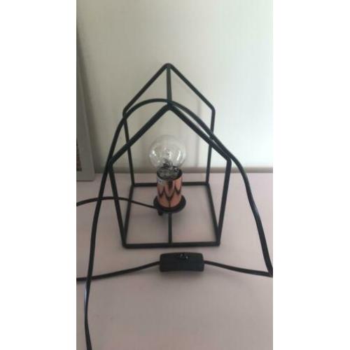 Huisjes frame vorm lamp zwart metaal met rosé goud details