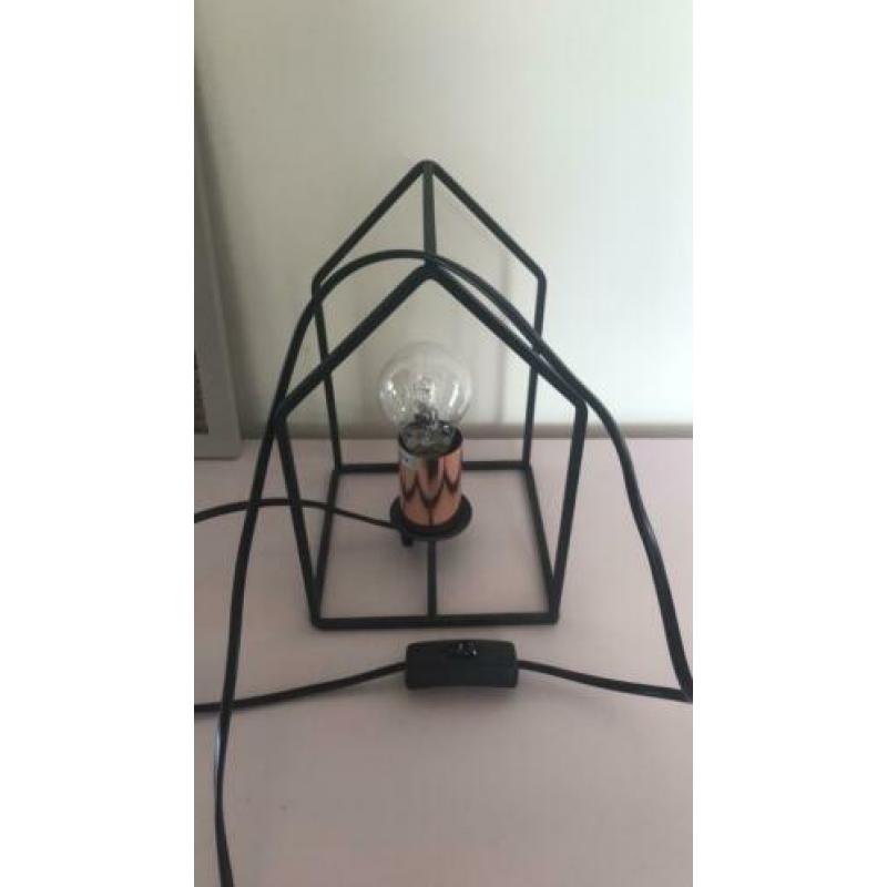 Huisjes frame vorm lamp zwart metaal met rosé goud details
