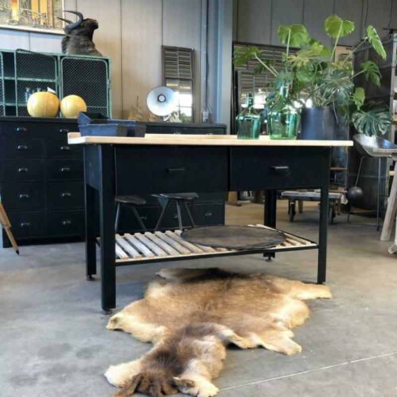 Industriële werkbank, bakkerswerkbank, ladekast, dressoir