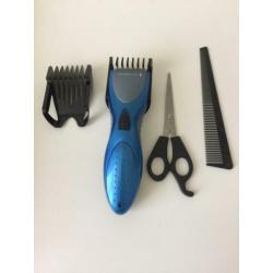 Gloednieuwe Remington tondeuse HC335 (Titanium Hair Clipper)