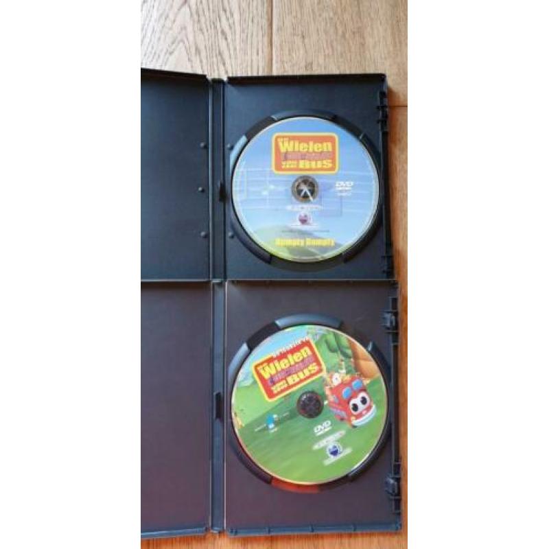 DVD 's Pieter Post / Kleine rode tractor / Wielen van de bus