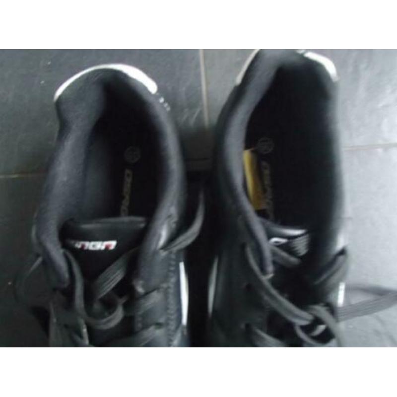 voetbalschoenen osaga maat 35