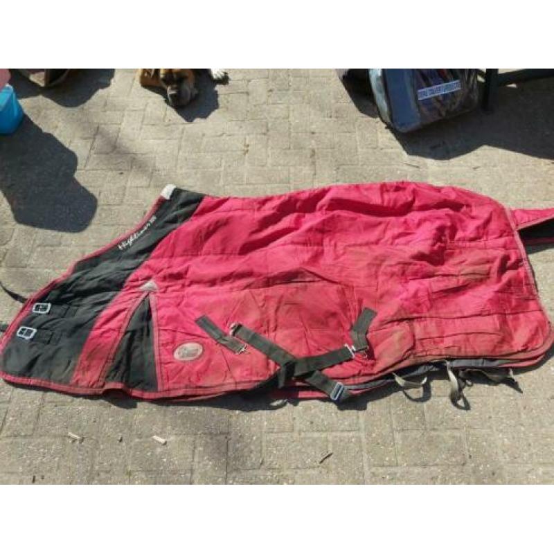 Staldeken Highliner 200 maat 195 rood