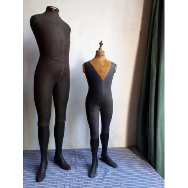 twee jongens mannequin antiek