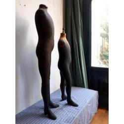 twee jongens mannequin antiek
